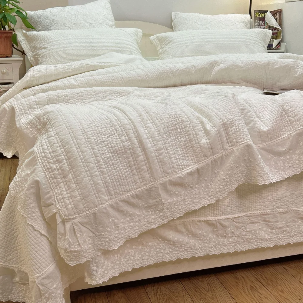 Set Sprei Quilted Mewah Ultra  - Embroidery Bali ulasan dan harga